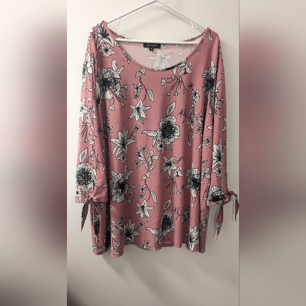 Top stretch size 3X dusty pink flowers